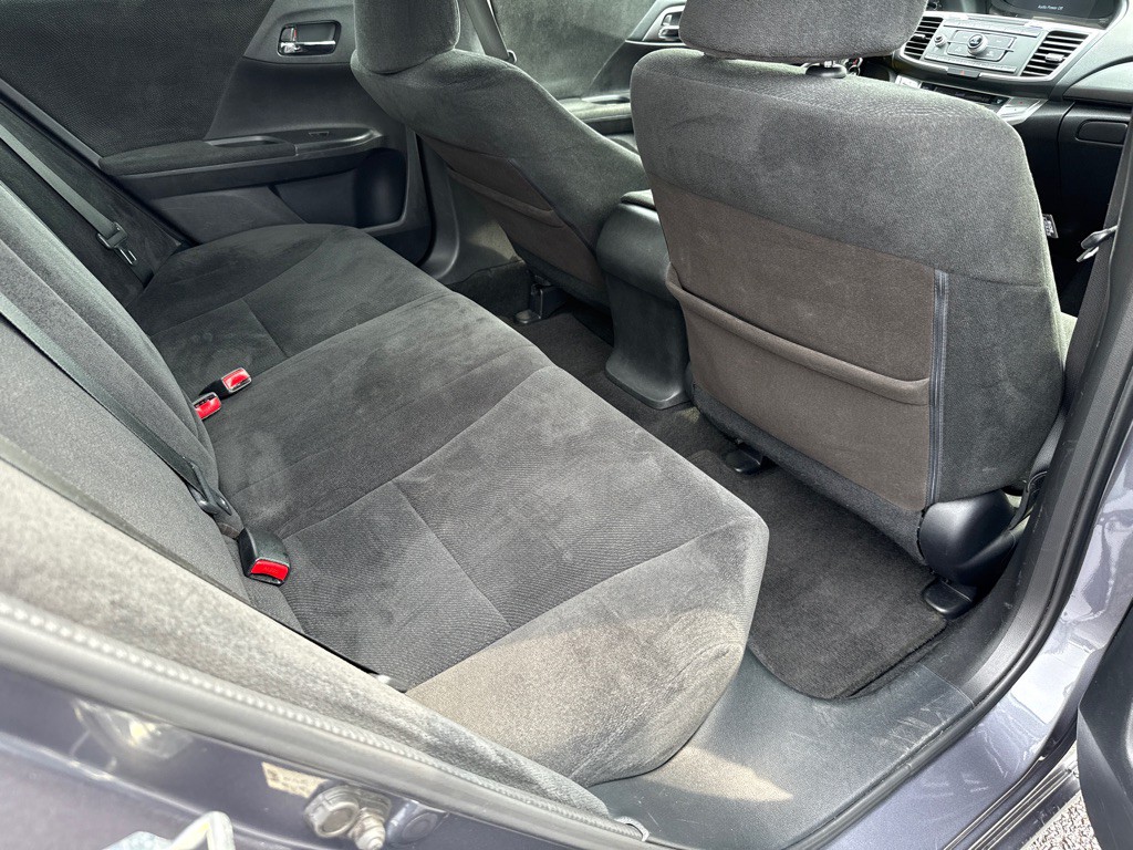 2013 Honda Accord Image 8