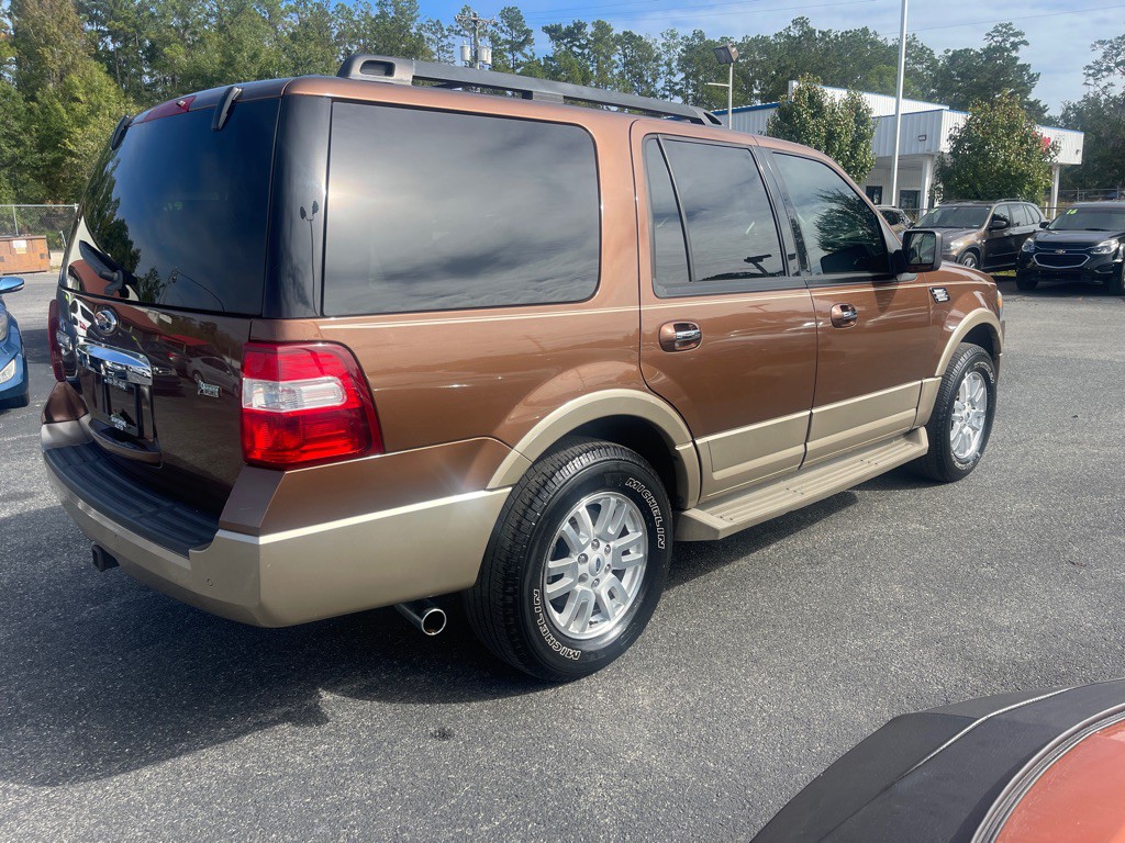 2011 Ford Expedition Image 3
