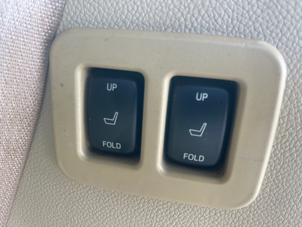 2011 Ford Expedition Image 10