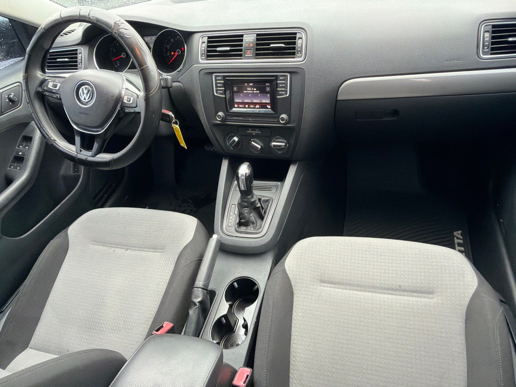 2017 Volkswagen Jetta Image 9
