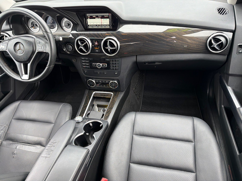 2015 Mercedes-Benz GLK-Class Image 9