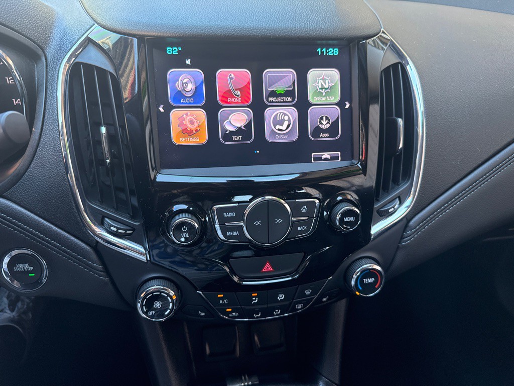 2017 Chevrolet Cruze Image 12