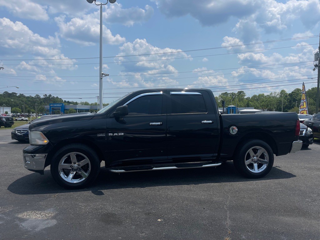 2009 Dodge Ram 1500 Image 2