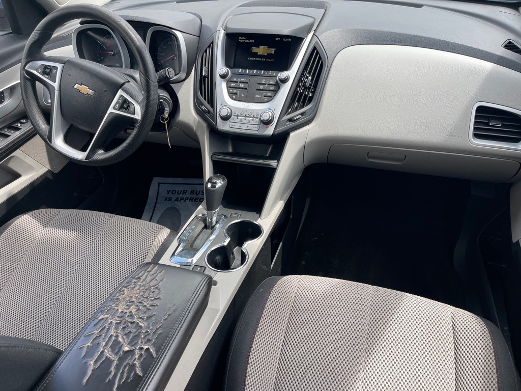 2017 Chevrolet Equinox Image 12