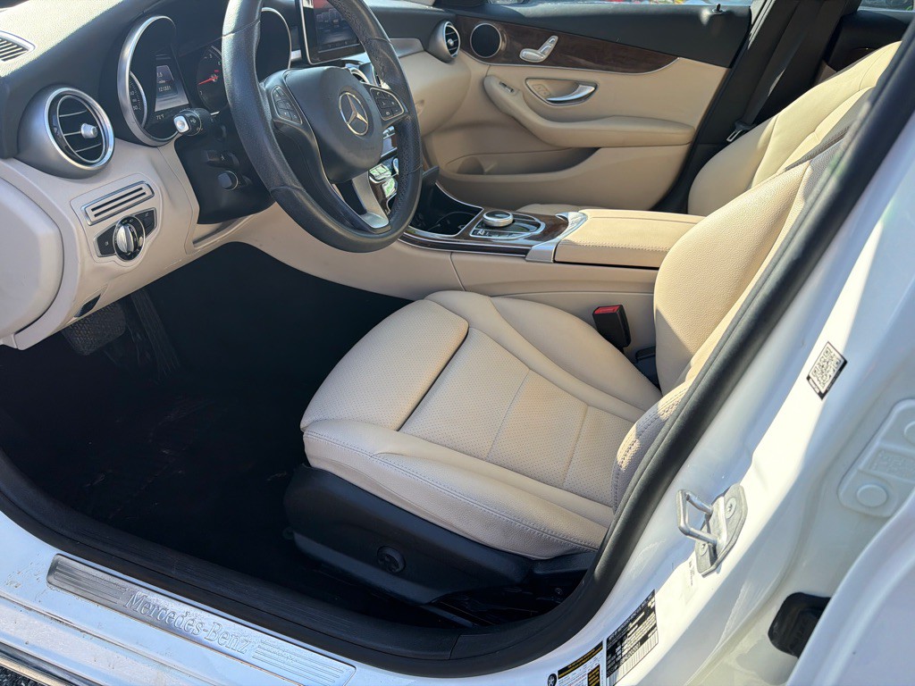 2017 Mercedes-Benz C-Class Image 5