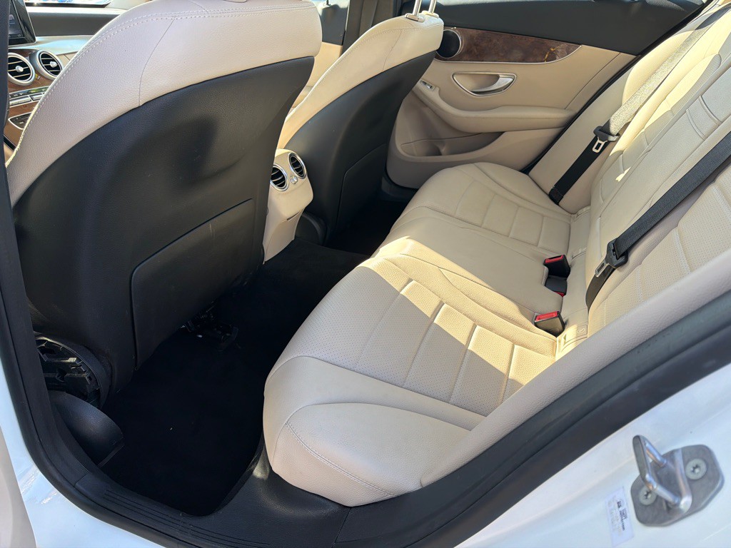 2017 Mercedes-Benz C-Class Image 6