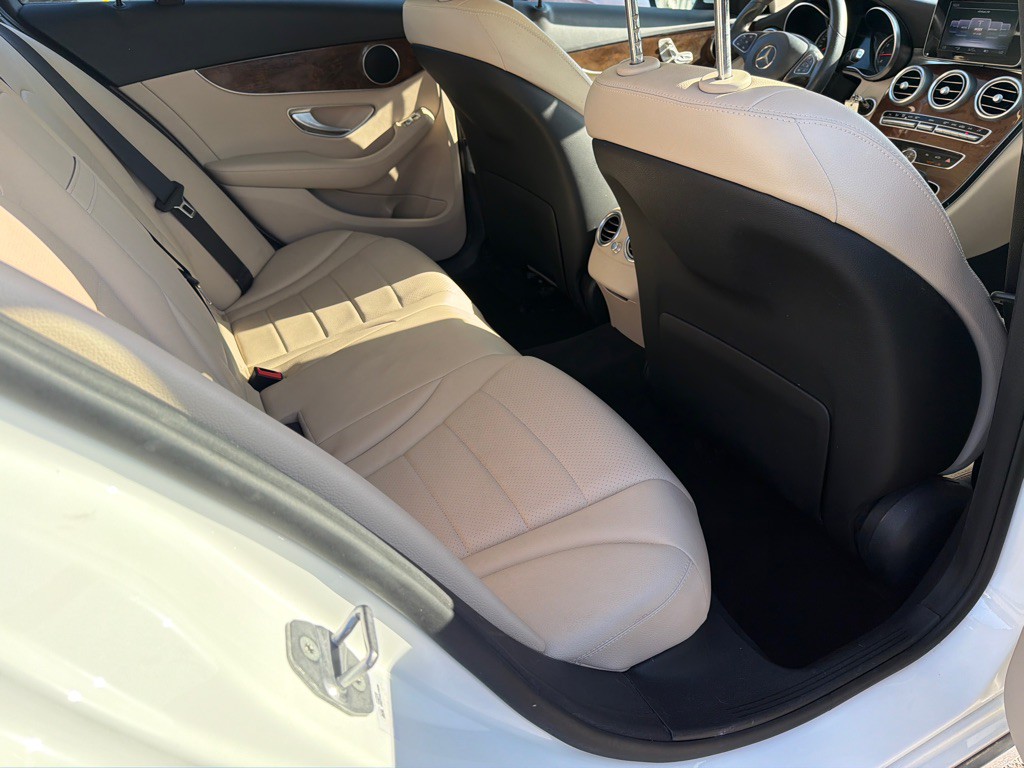 2017 Mercedes-Benz C-Class Image 8