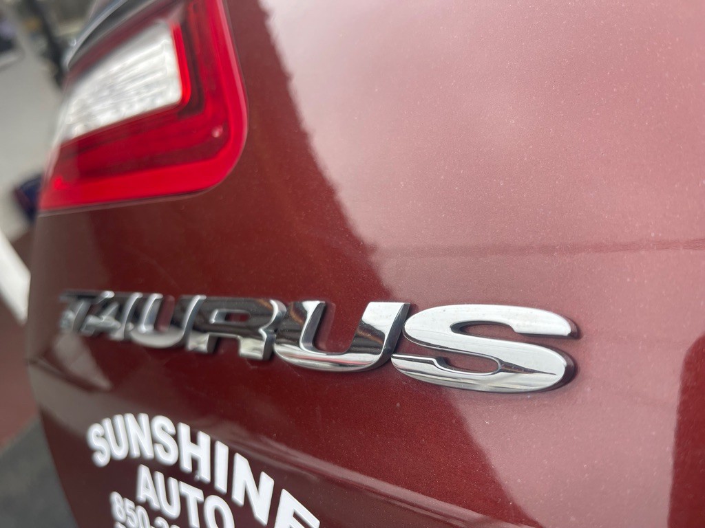 2015 Ford Taurus Image 15