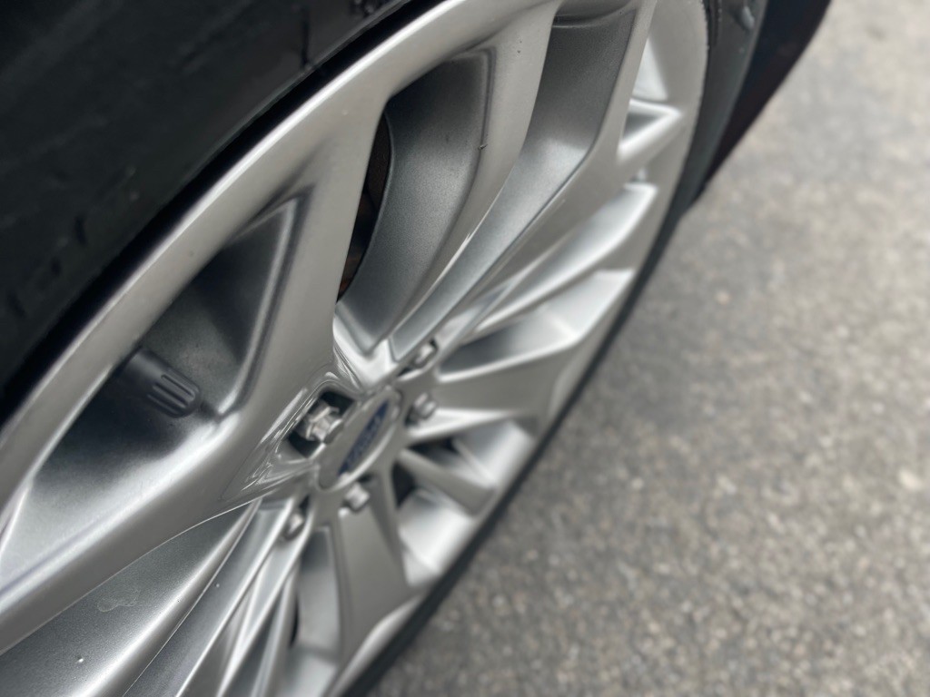 2015 Ford Taurus Image 22