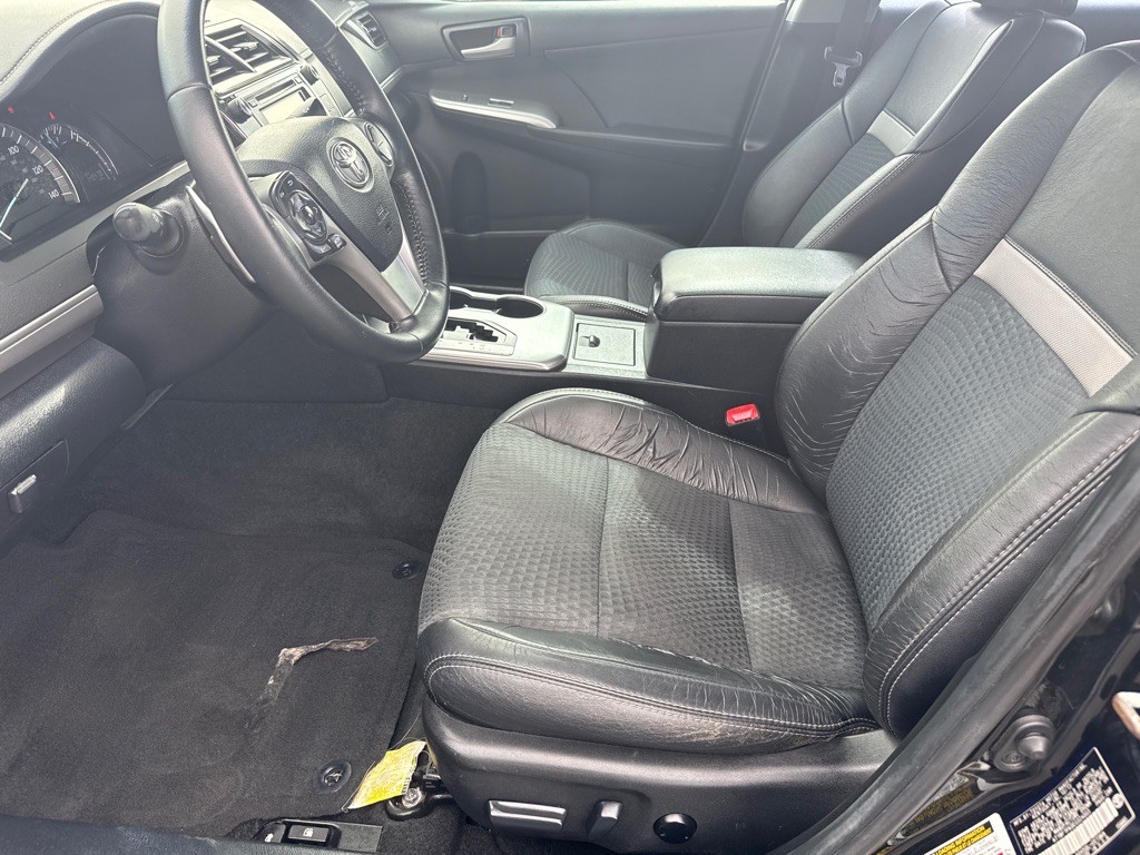 2014 Toyota Camry Image 6