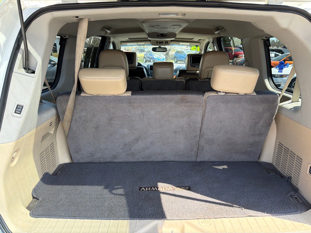 2015 Nissan Armada Image 8