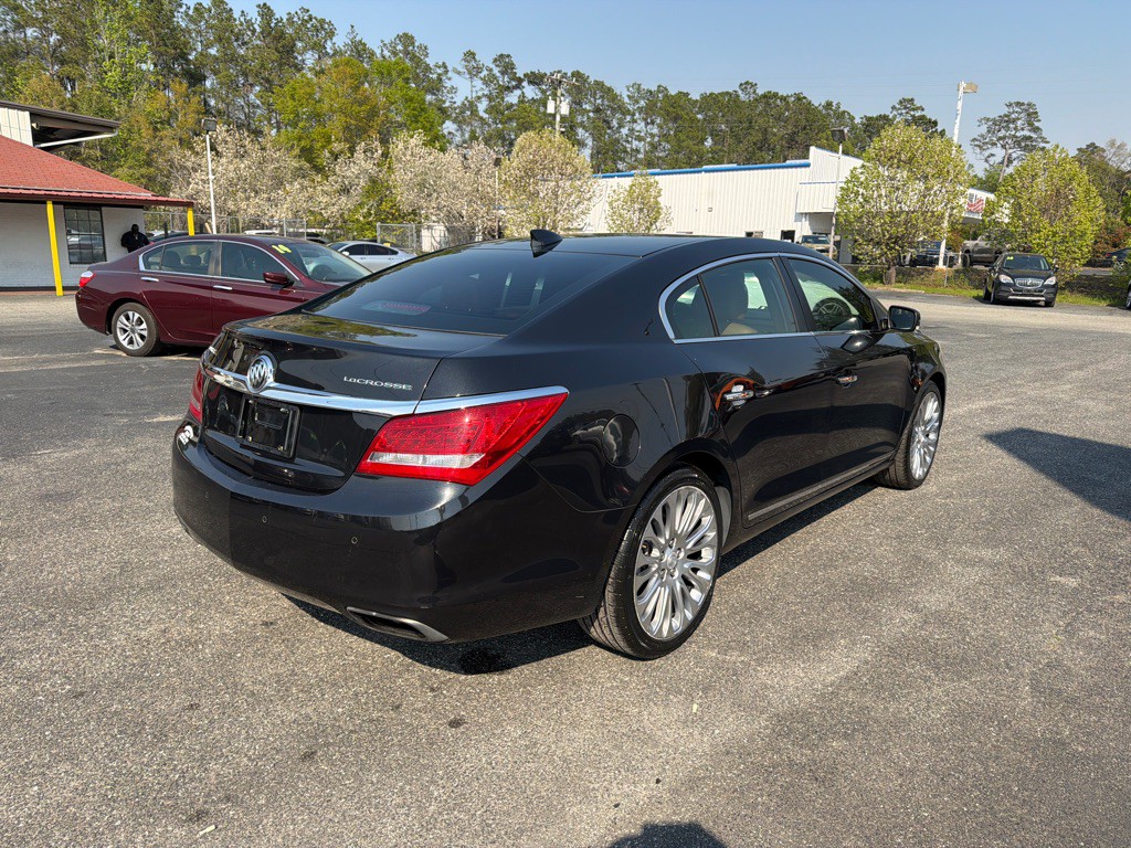 2015 Buick Lacrosse Image 3