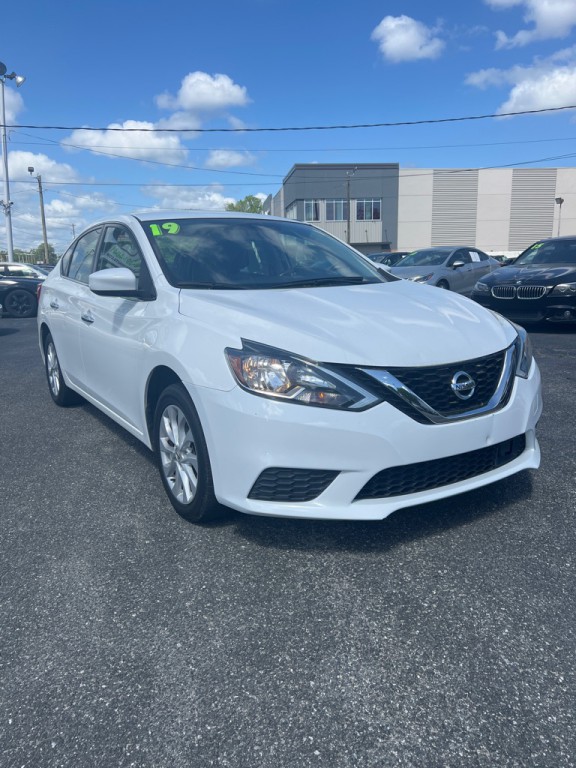 2019 Nissan Sentra Image 2
