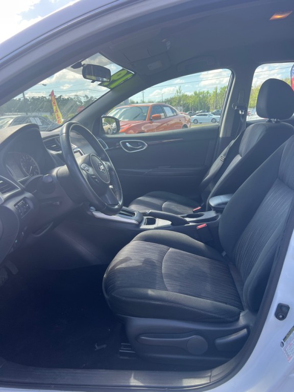 2019 Nissan Sentra Image 5