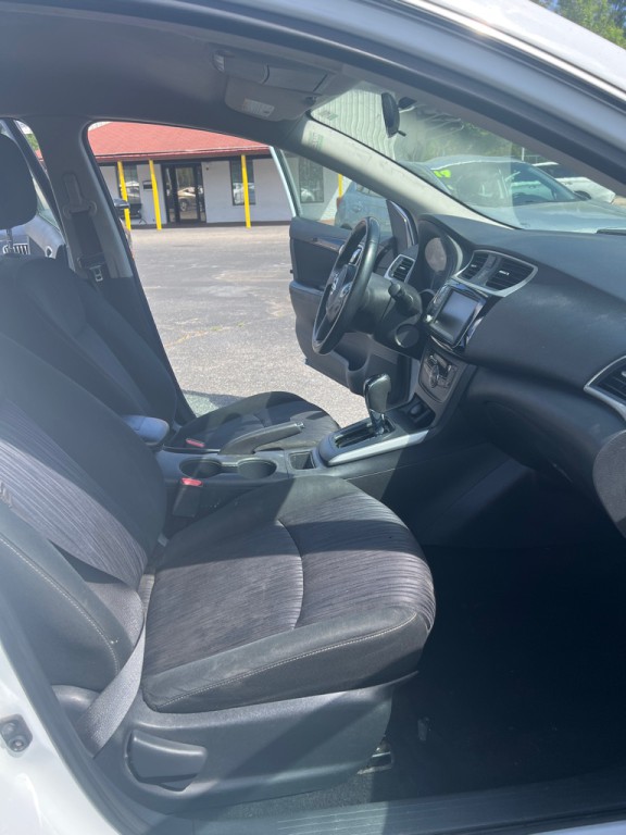 2019 Nissan Sentra Image 8