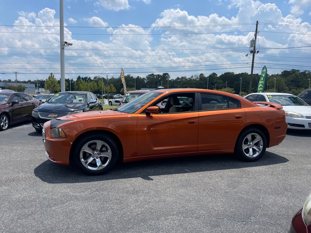2011 Dodge Charger Image 2