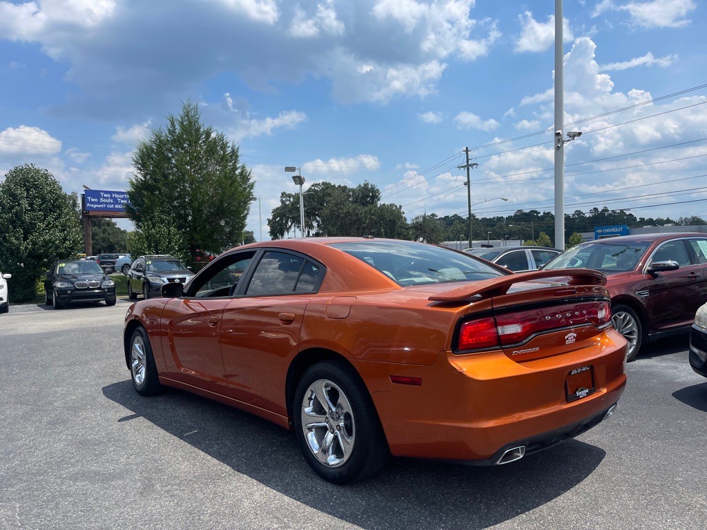 2011 Dodge Charger Image 8