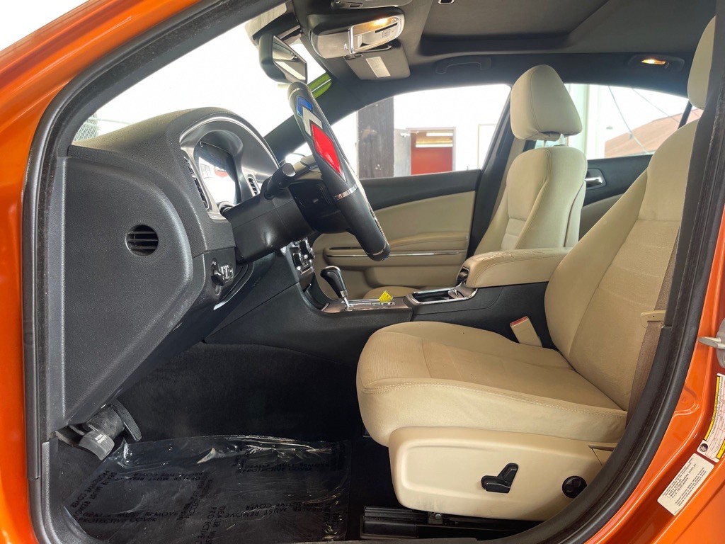 2011 Dodge Charger Image 12