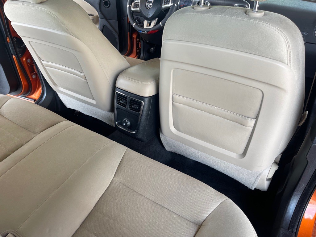 2011 Dodge Charger Image 24