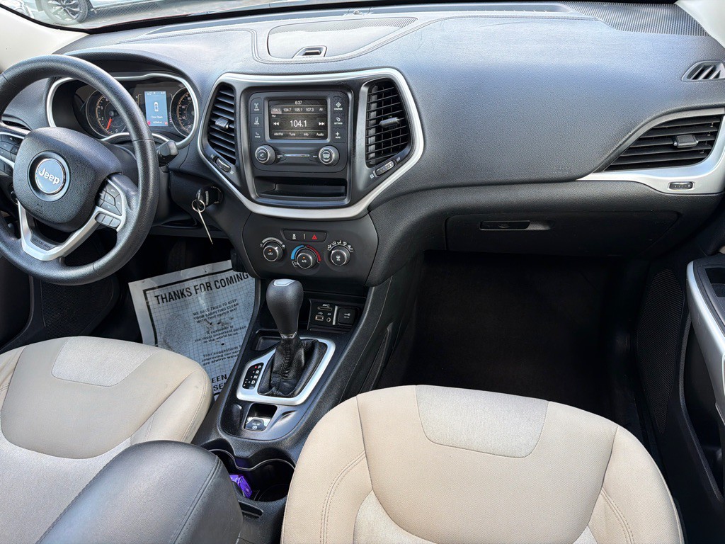 2018 Jeep Cherokee Image 9