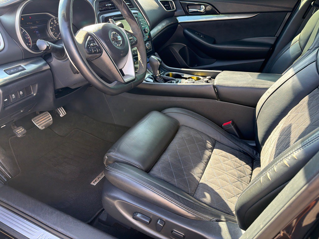 2016 Nissan Maxima Image 5