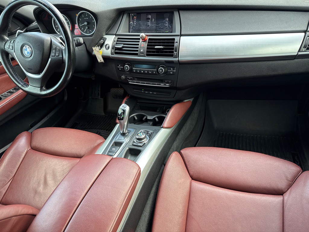 2012 BMW X6 Image 12
