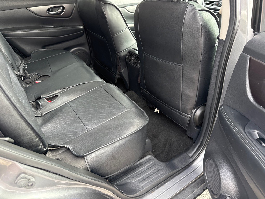 2016 Nissan Rogue Image 8