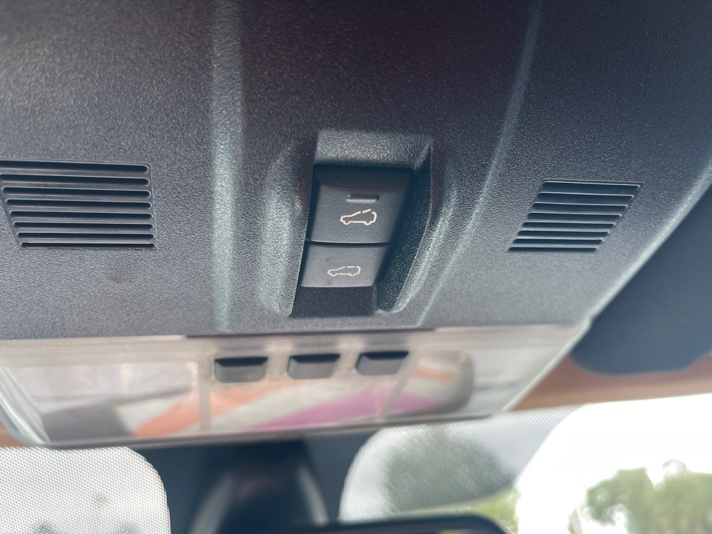 2012 Land Rover Range Rover Sport Image 29