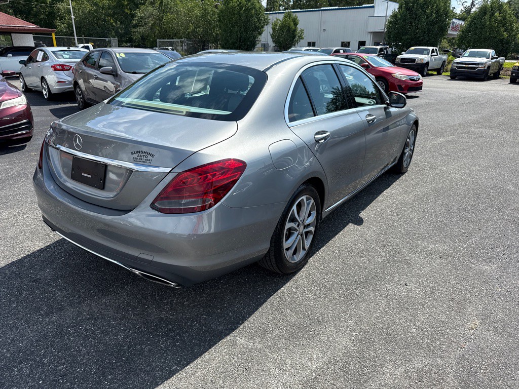 2016 Mercedes-Benz C-Class Image 3