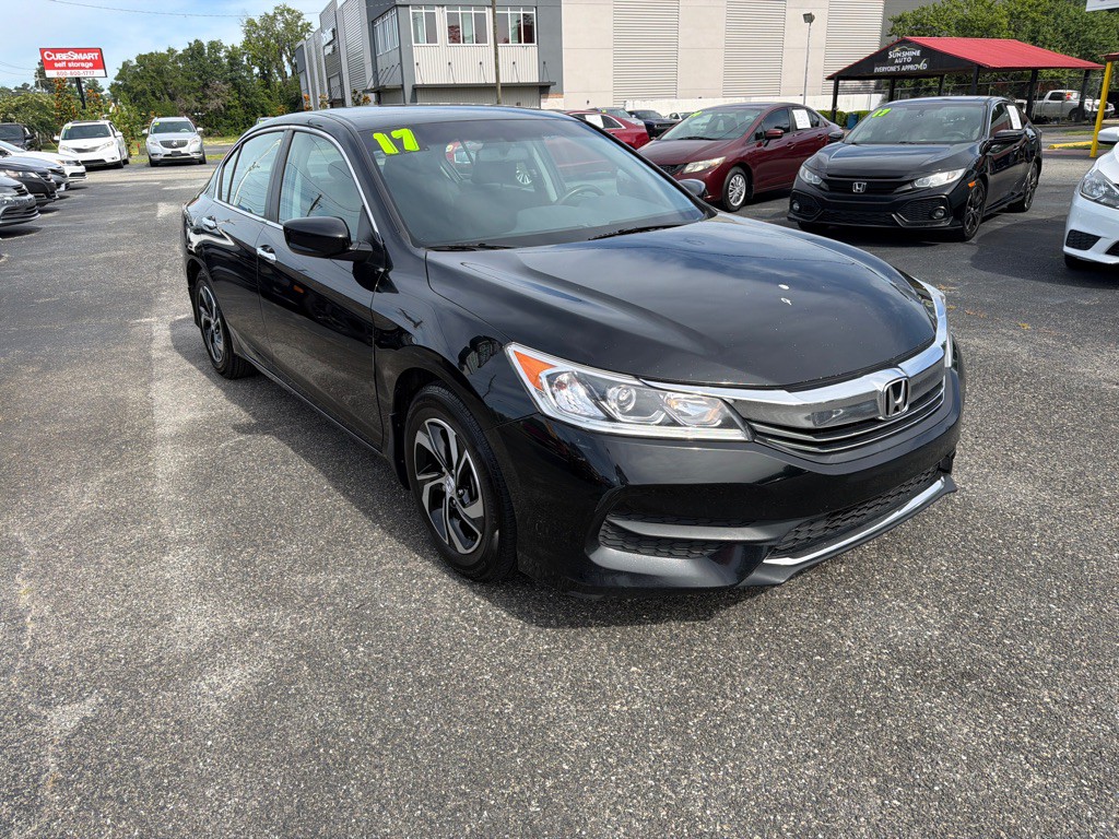 2017 Honda Accord Image 2