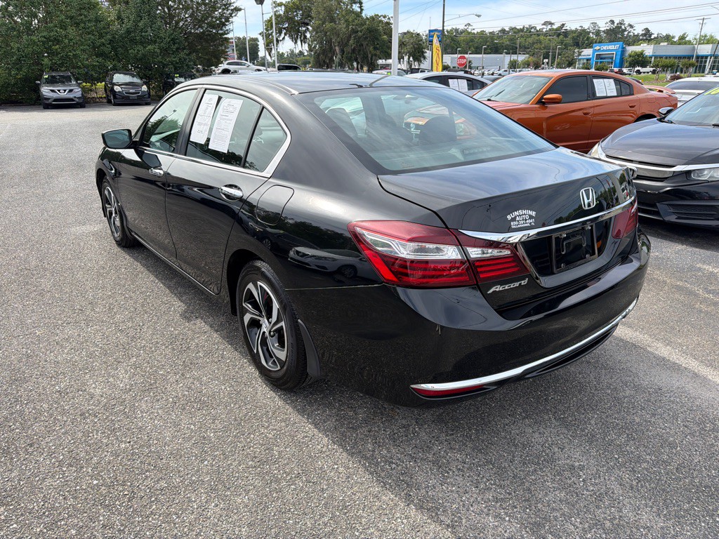 2017 Honda Accord Image 4