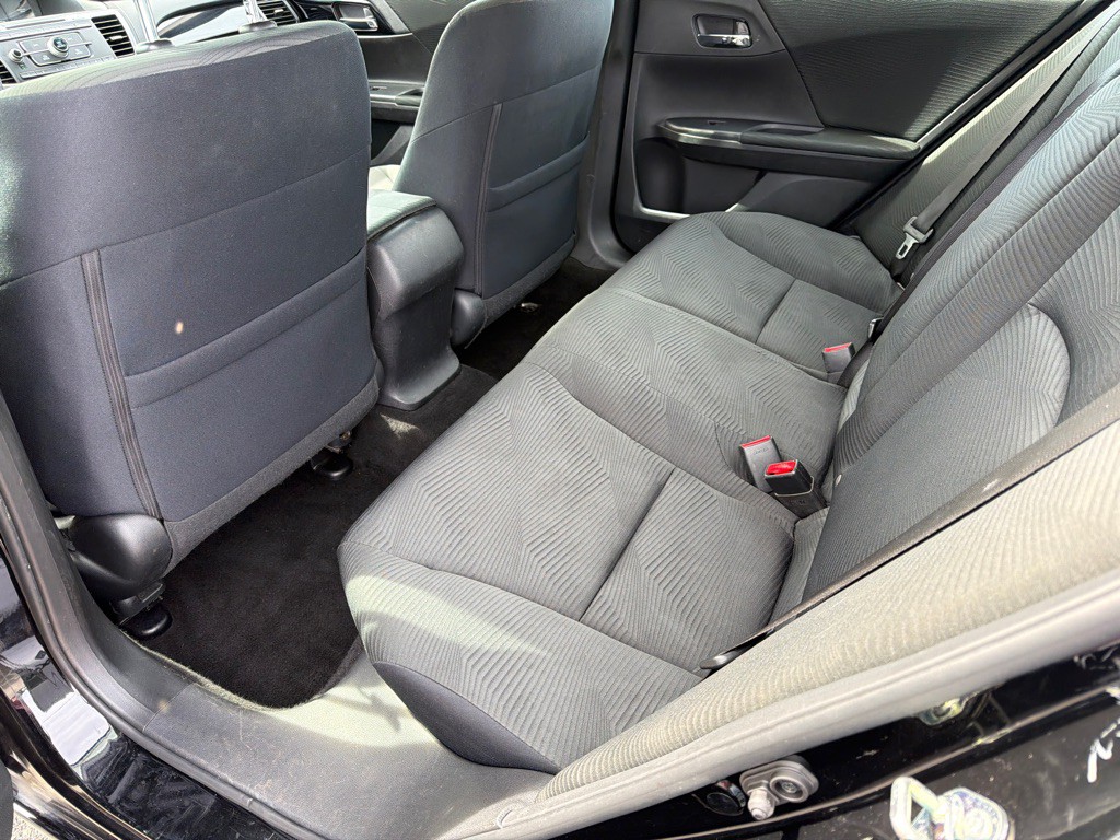 2017 Honda Accord Image 6