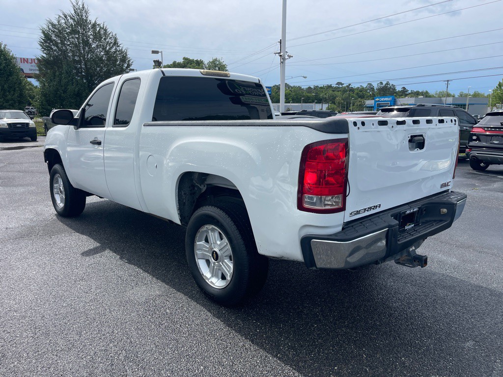 2007 GMC Sierra Image 4