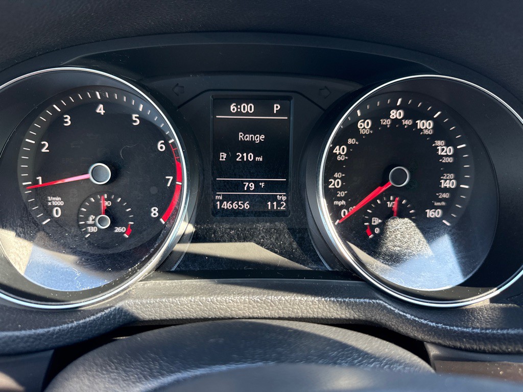 2018 Volkswagen Passat Image 13