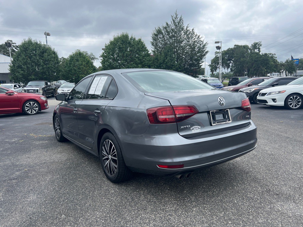 2018 Volkswagen Jetta Image 4
