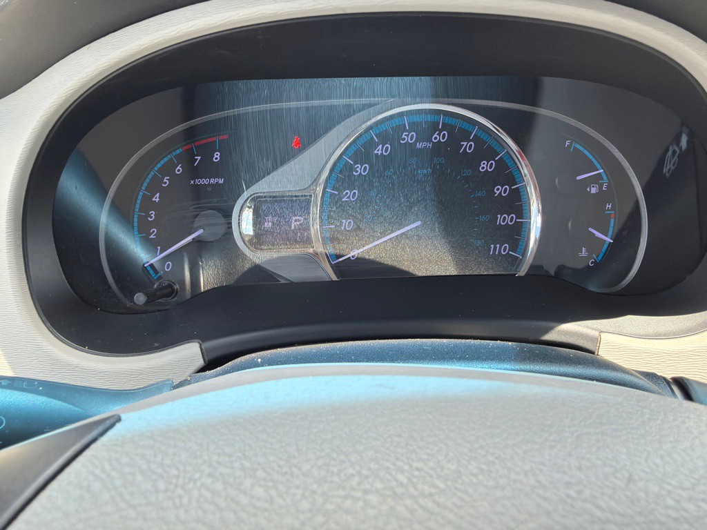 2013 Toyota Sienna Image 12