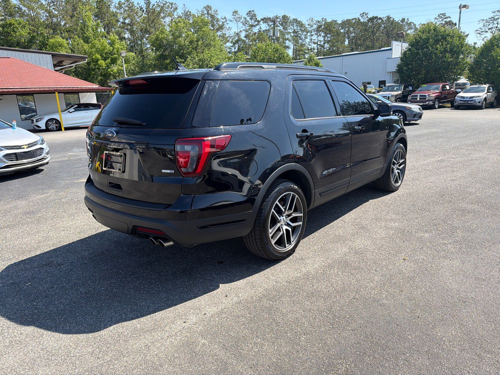 2019 Ford Explorer Image 3