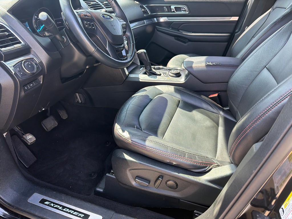 2019 Ford Explorer Image 7