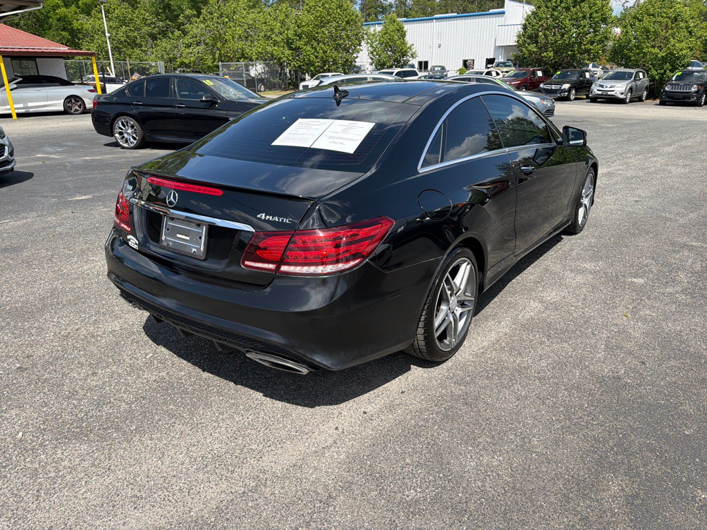 2016 Mercedes-Benz E-Class Image 3