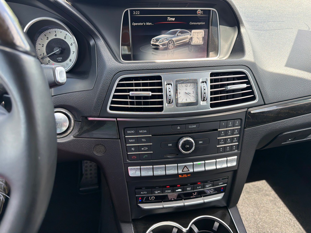 2016 Mercedes-Benz E-Class Image 10