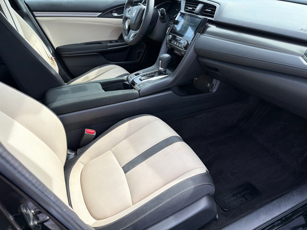 2017 Honda Civic Image 7