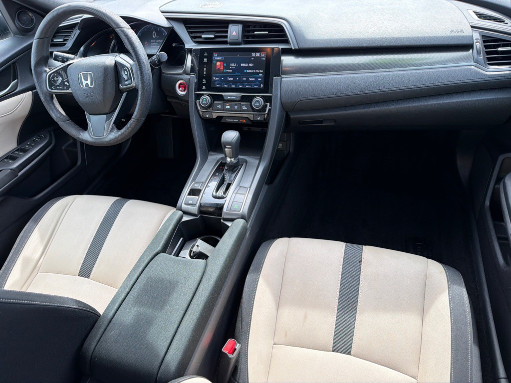 2017 Honda Civic Image 9
