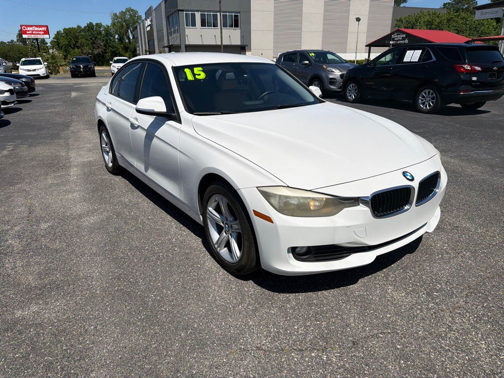 2015 BMW 3 Series Image 2