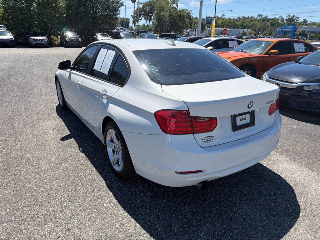 2015 BMW 3 Series Image 4
