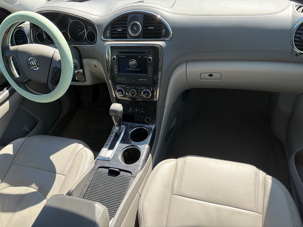 2016 Buick Enclave Image 12