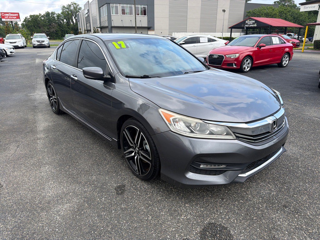 2017 Honda Accord Image 2