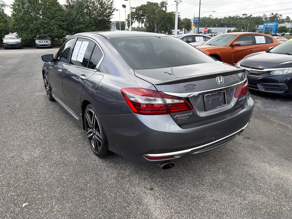 2017 Honda Accord Image 4