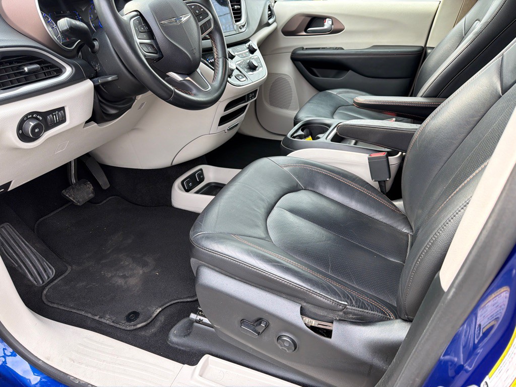 2018 Chrysler Pacifica Image 5