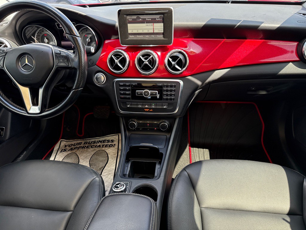 2015 Mercedes-Benz GLA-Class Image 10