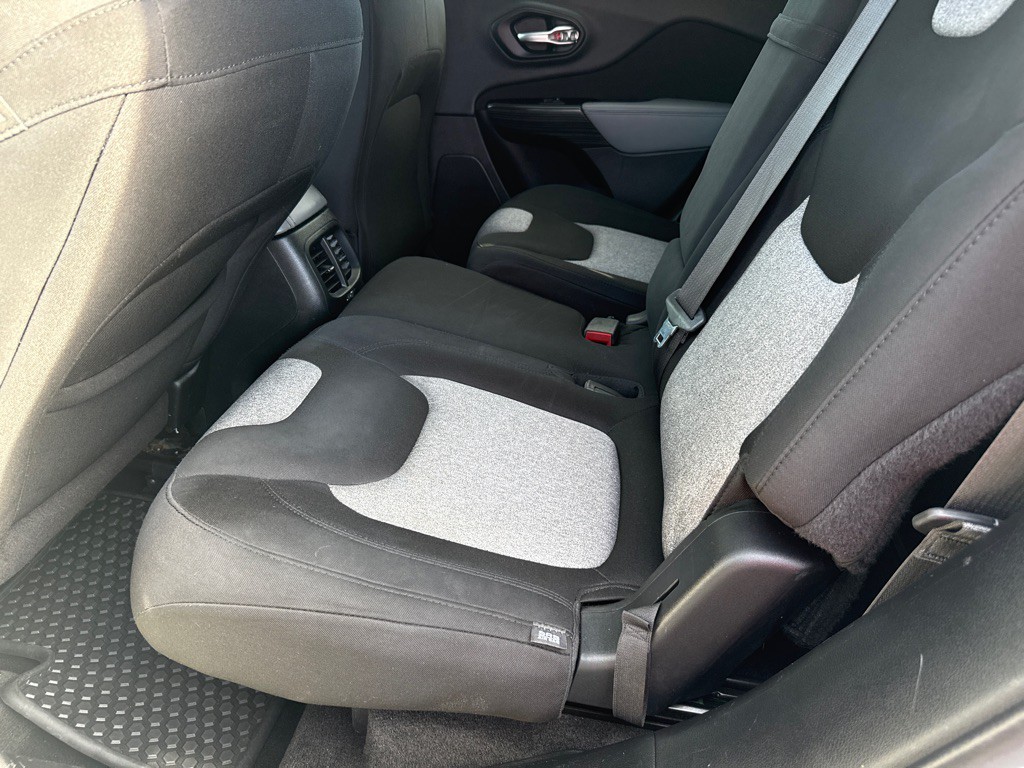 2014 Jeep Cherokee Image 6